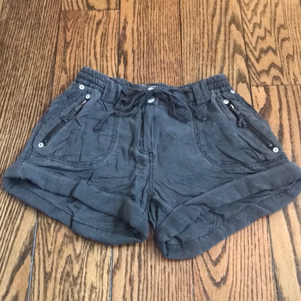 Vintage Havana: comfy utility shorts